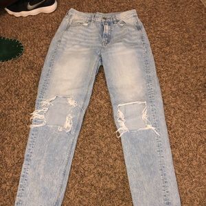 American Eagle Mom Jeans